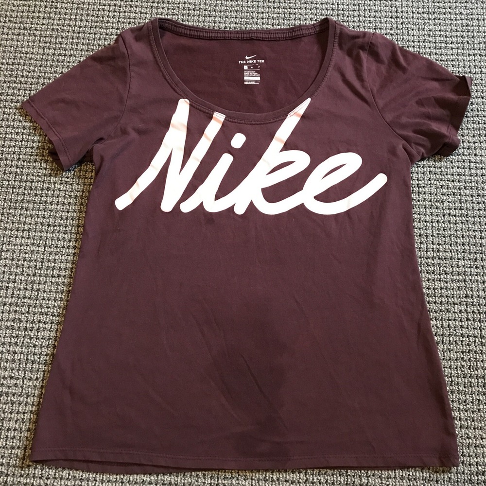 Nike scoop neck tee‎ medium womens